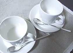 TEEMAのカップとソーサー