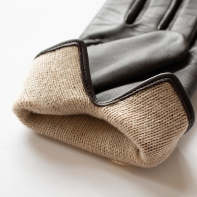 男性へのプレゼントに手袋を。素材の良さが伝わるメンズ手袋