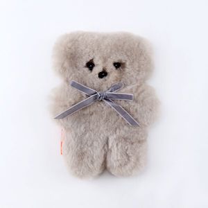 0歳の赤ちゃんへのプレゼントに、長く使える愛らしいギフト